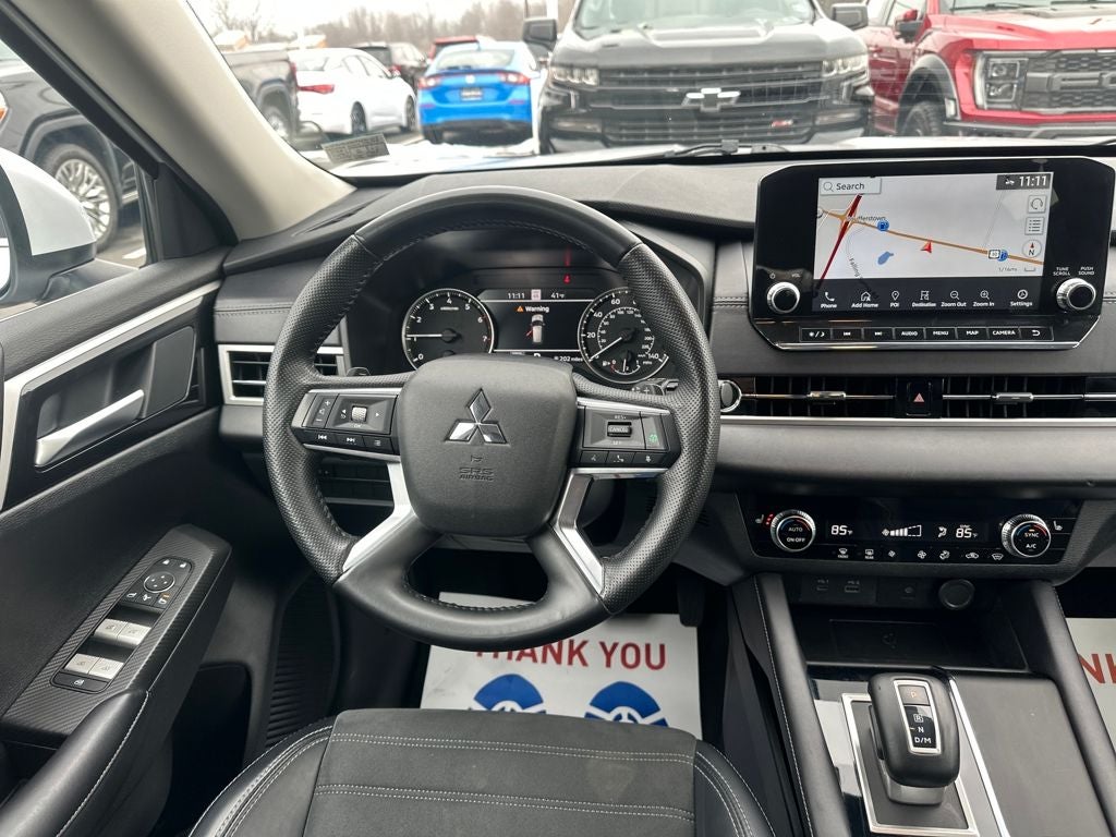 2024 Mitsubishi Outlander SE