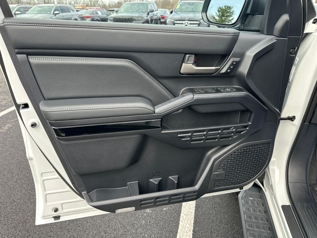 2025 Toyota 4RUNNER Limited