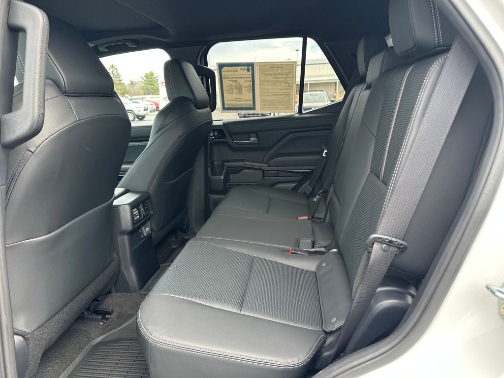 2025 Toyota 4RUNNER Limited