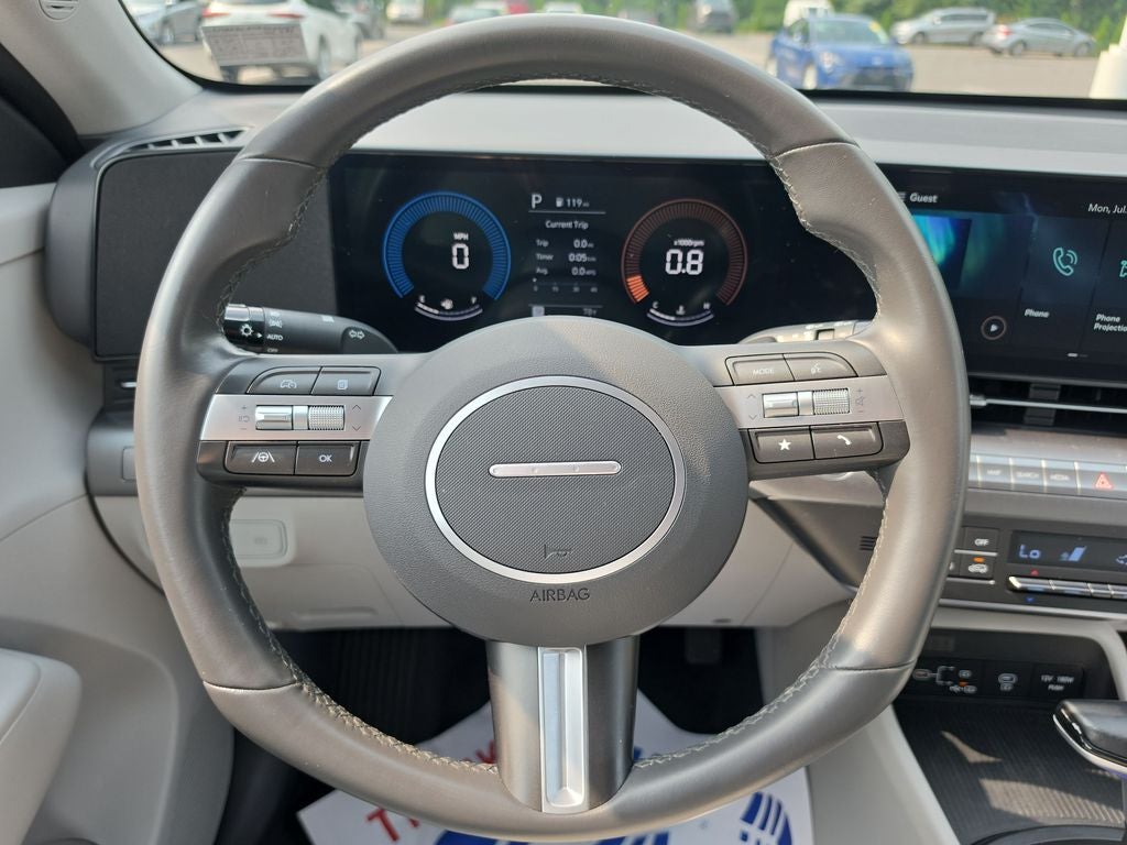 2025 Hyundai KONA SEL