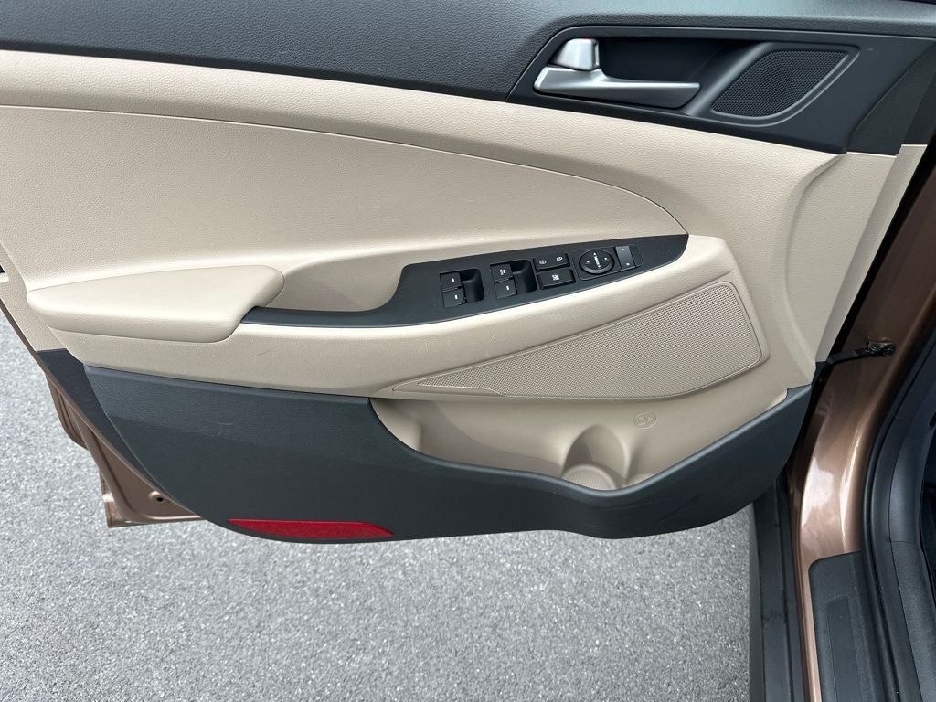 2016 Hyundai TUCSON SE