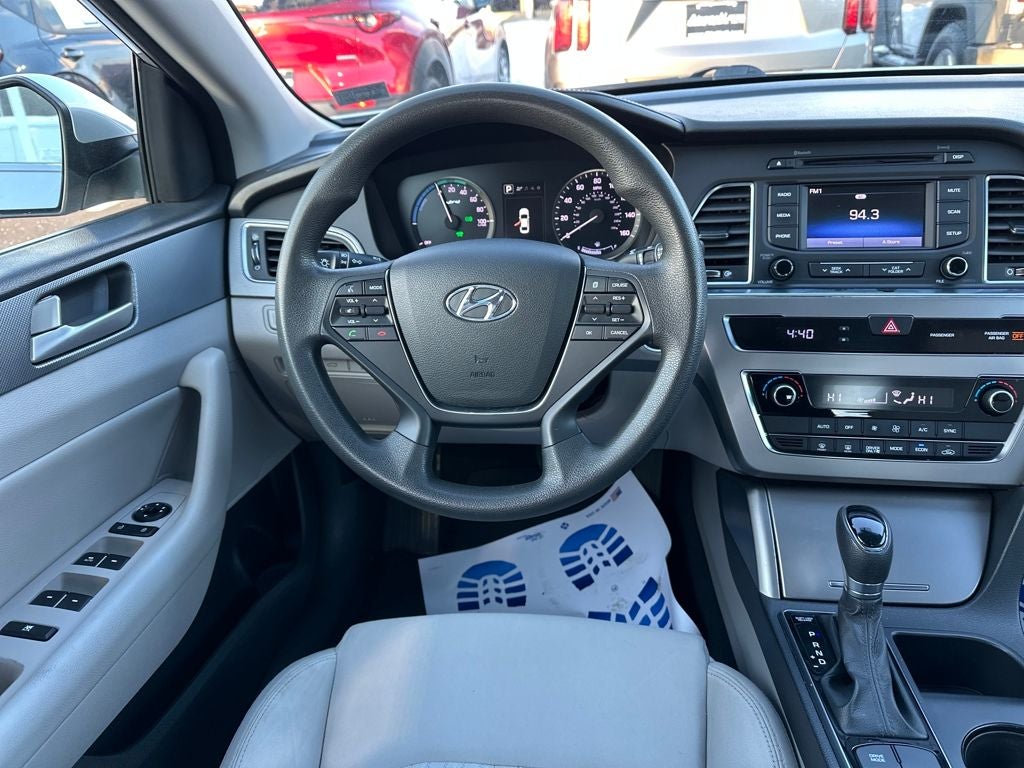 2016 Hyundai SONATA HYBRID SE