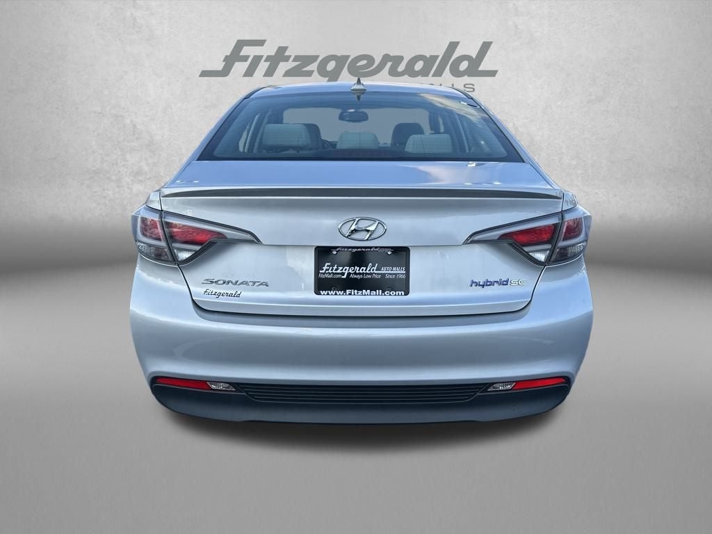 2016 Hyundai SONATA HYBRID SE