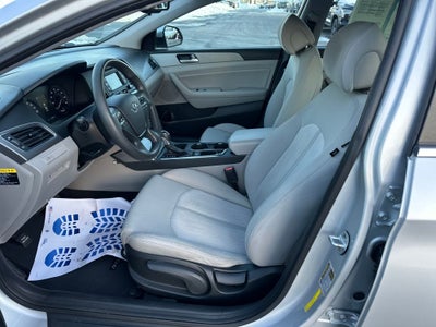 2016 Hyundai SONATA HYBRID SE