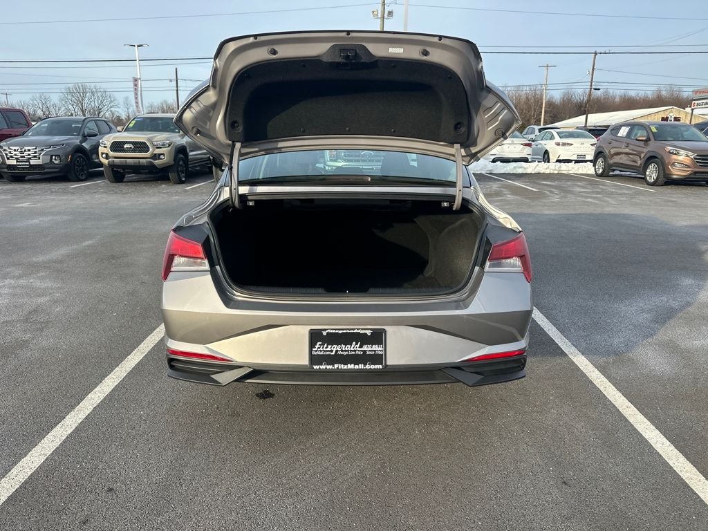 2023 Hyundai ELANTRA SEL