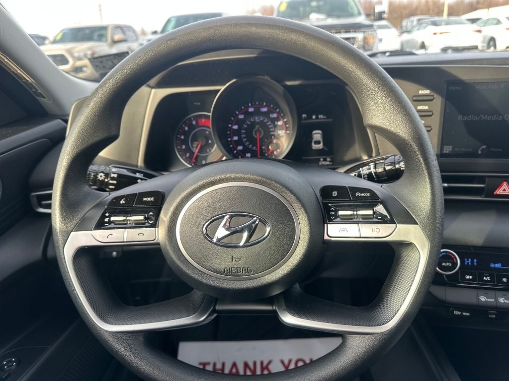 2023 Hyundai ELANTRA SEL