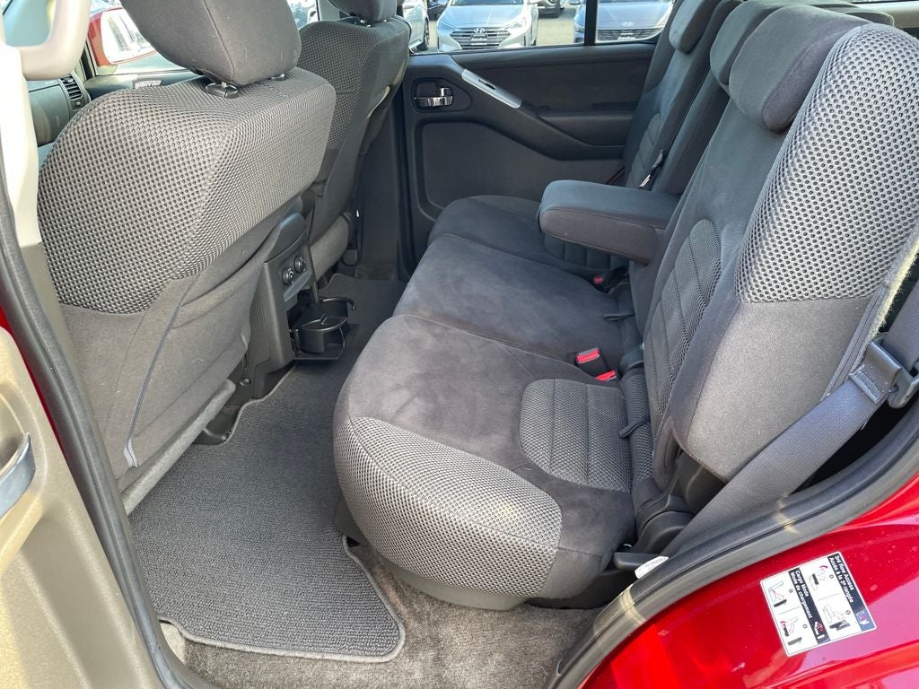 2011 Nissan Pathfinder SV