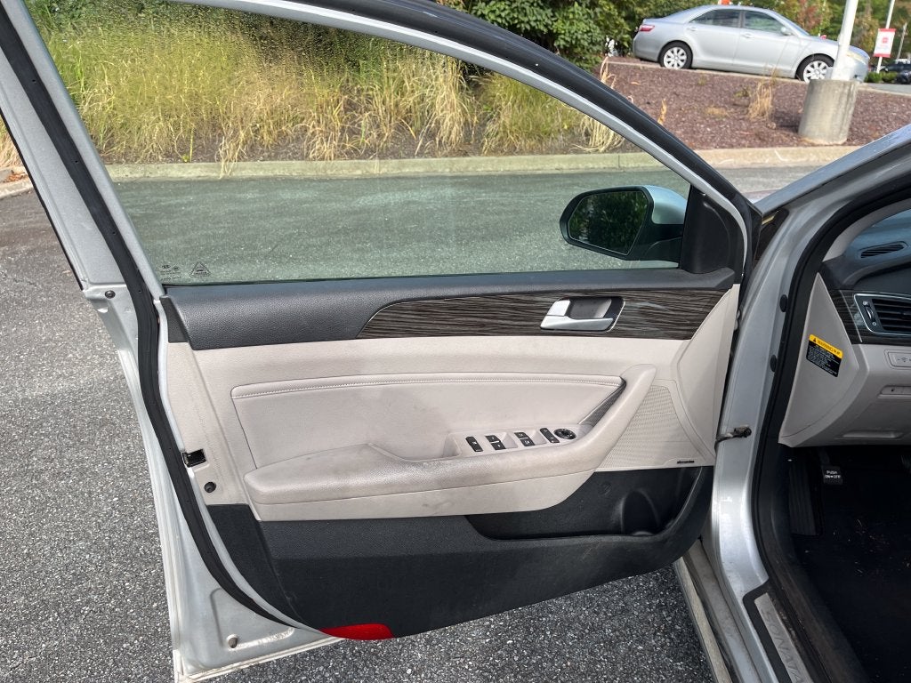 2015 Hyundai SONATA Limited