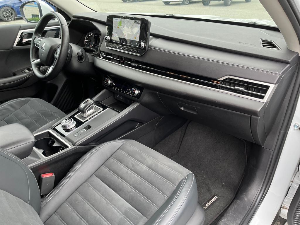 2022 Mitsubishi Outlander SE
