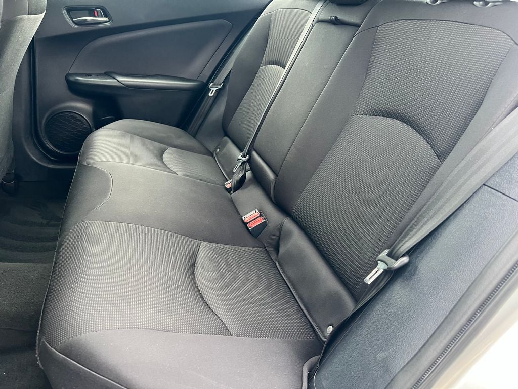 2022 Toyota Prius L
