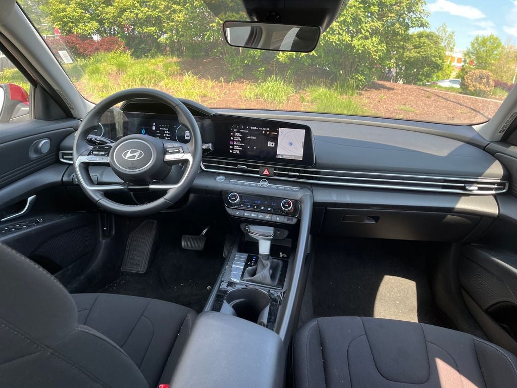 2025 Hyundai ELANTRA SEL Convenience