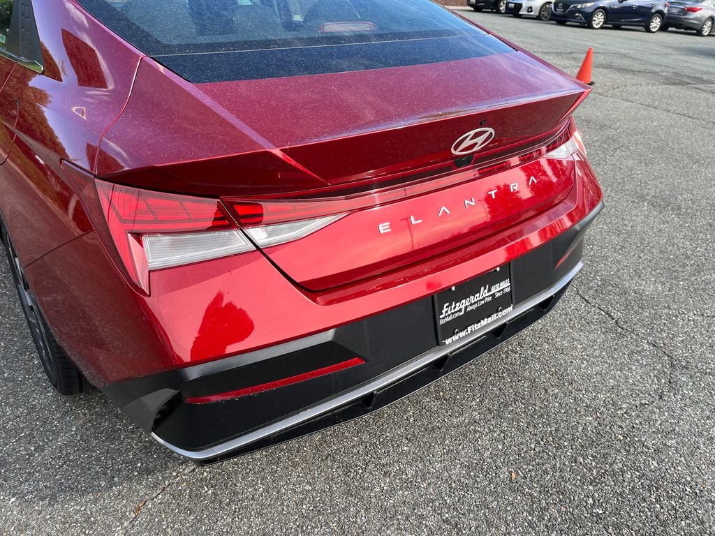 2025 Hyundai ELANTRA SEL Convenience