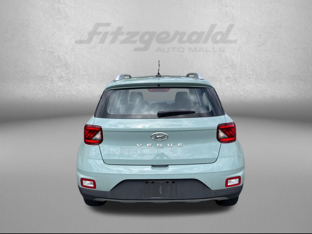 2025 Hyundai VENUE SEL