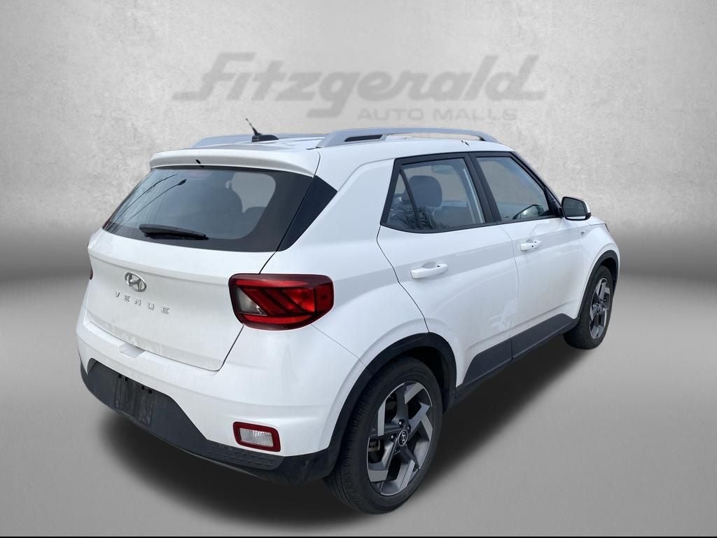 2025 Hyundai VENUE SEL