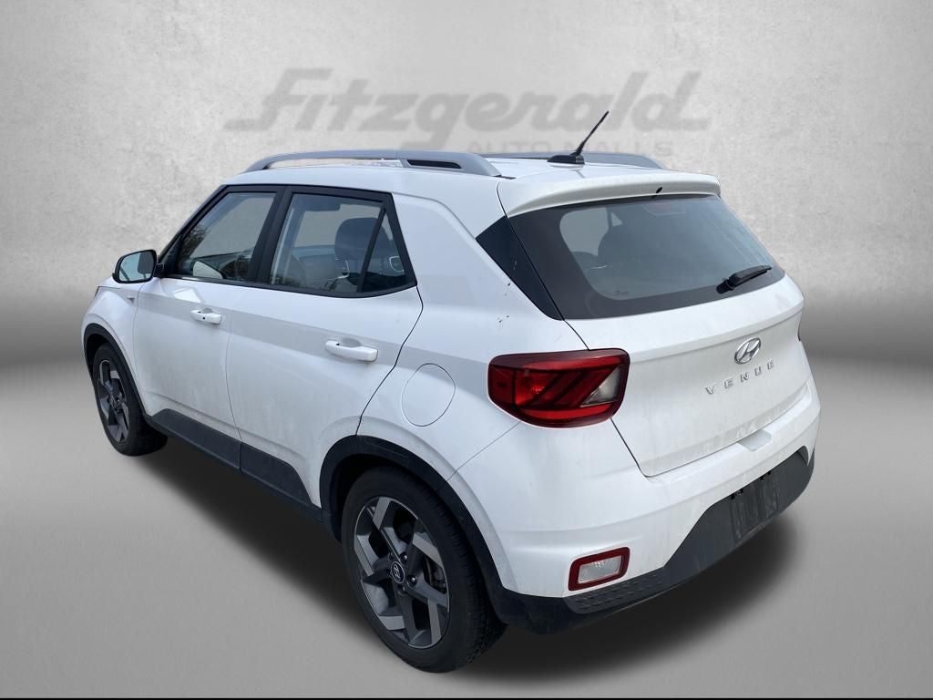2025 Hyundai VENUE SEL