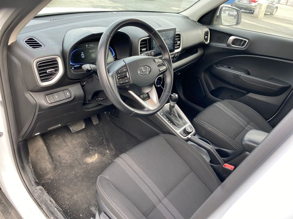 2025 Hyundai VENUE SEL