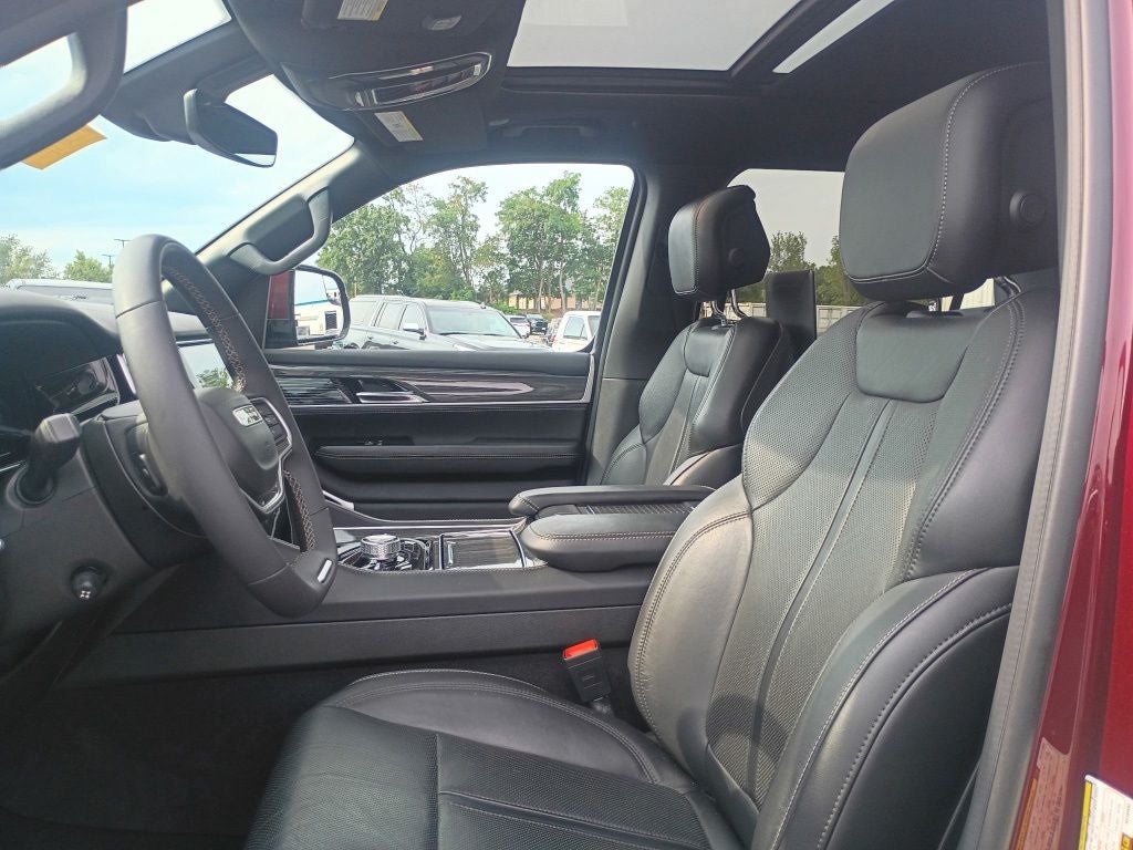 2022 Jeep Wagoneer Series III