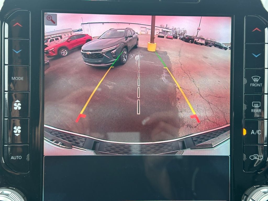 2026 RAM 1500 Laramie Crew Cab 4x4 5'7' Box