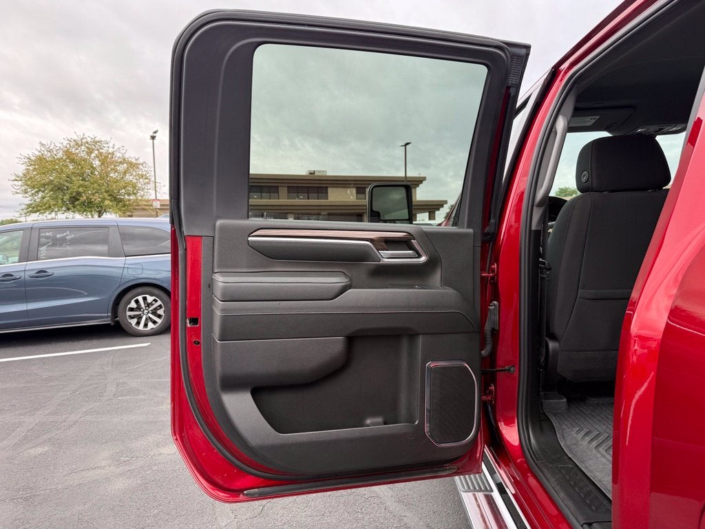 2024 Chevrolet Silverado 3500HD 4WD Crew Cab Standard Bed LT