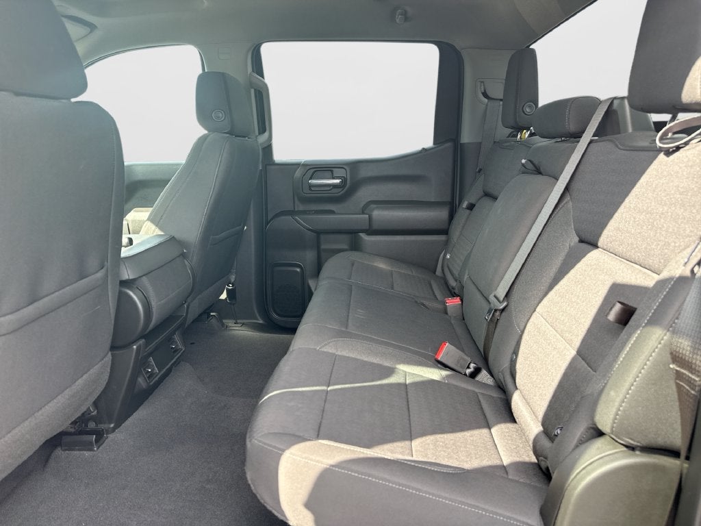 2023 Chevrolet Silverado 1500 4WD Crew Cab Short Bed Custom