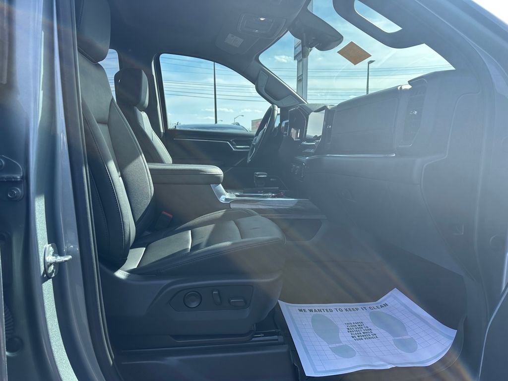 2025 Chevrolet Silverado 1500 4WD Crew Cab Short Bed LTZ