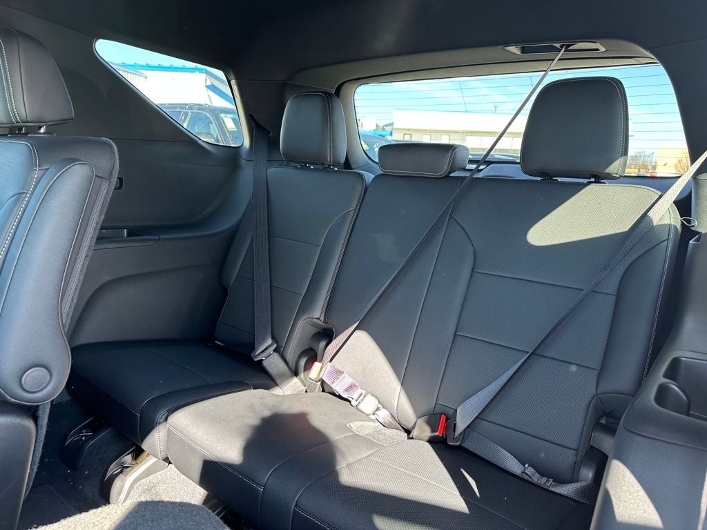 2025 Chevrolet Traverse AWD LT