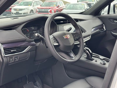 2022 Cadillac XT4 AWD Luxury