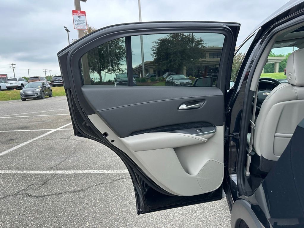 2023 Cadillac XT4 AWD Premium Luxury