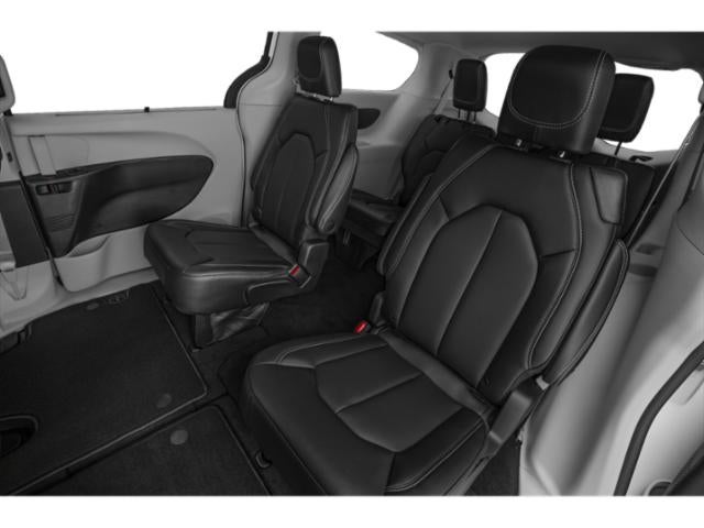 2024 Chrysler Pacifica Touring