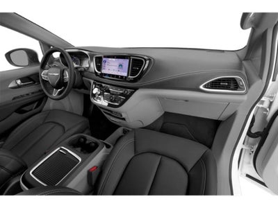 2024 Chrysler Pacifica Touring
