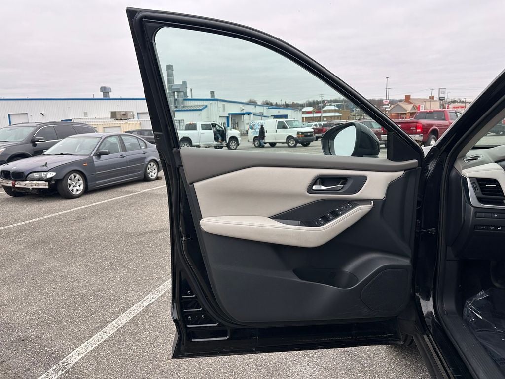 2025 Nissan Rogue SV Intelligent AWD