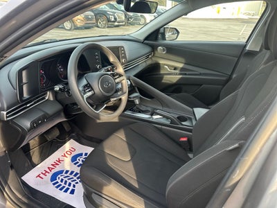 2023 Hyundai ELANTRA SEL