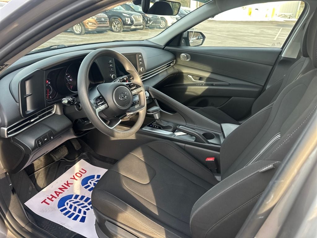 2023 Hyundai ELANTRA SEL