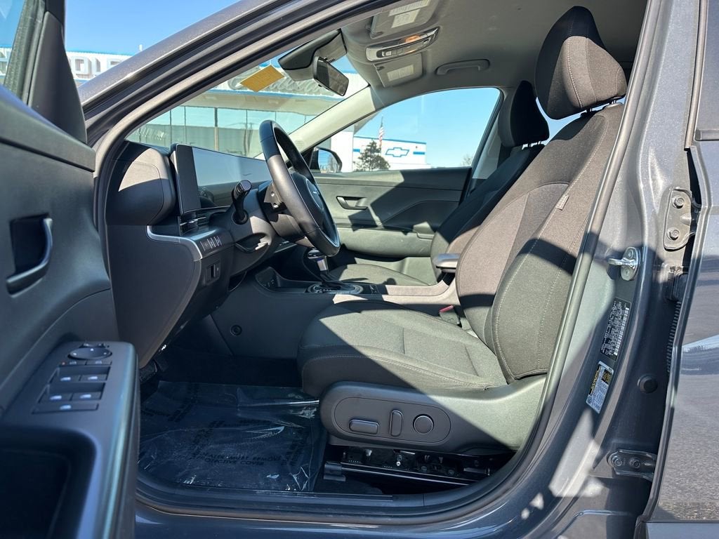 2024 Hyundai KONA SEL