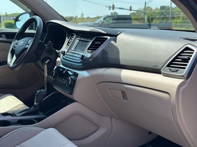 2018 Hyundai TUCSON SE