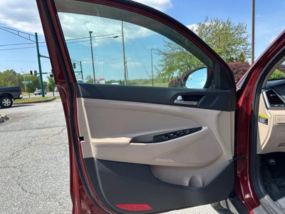 2018 Hyundai TUCSON SE