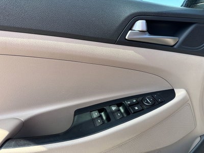 2018 Hyundai TUCSON SE