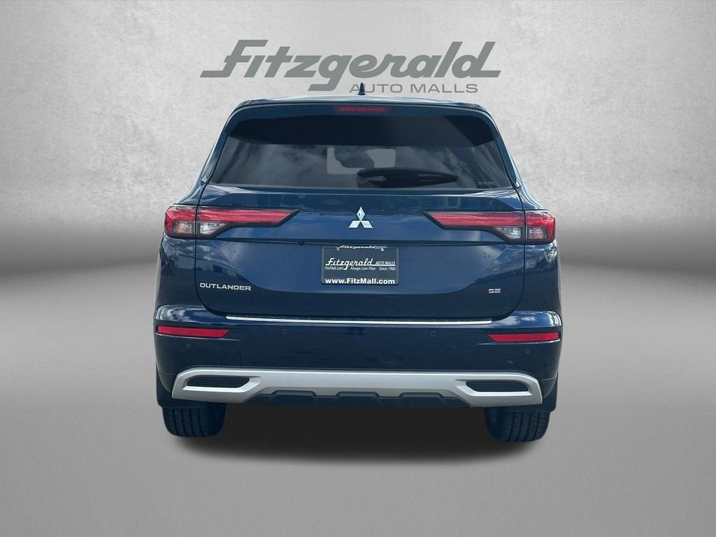 2022 Mitsubishi Outlander SE