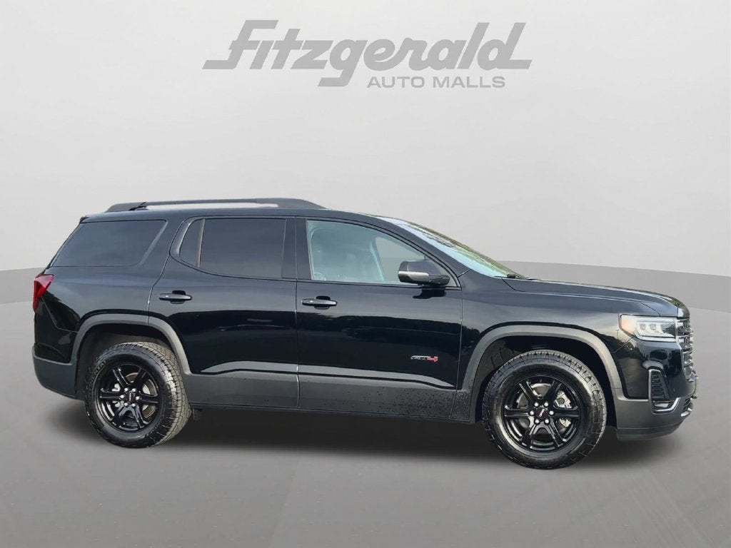 2023 GMC Acadia AT4