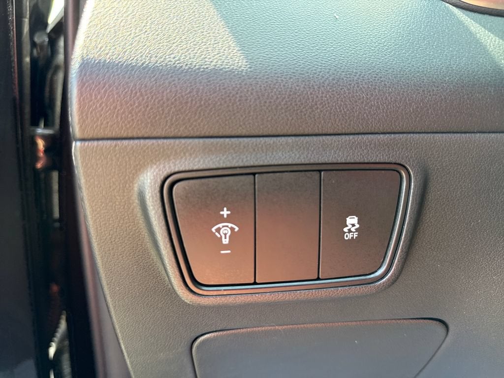 2023 Hyundai TUCSON SE