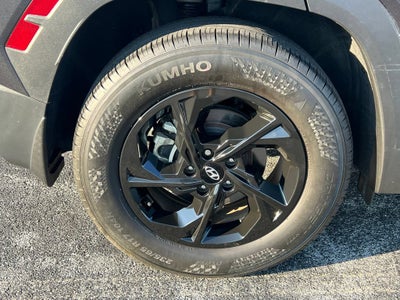 2023 Hyundai TUCSON SE