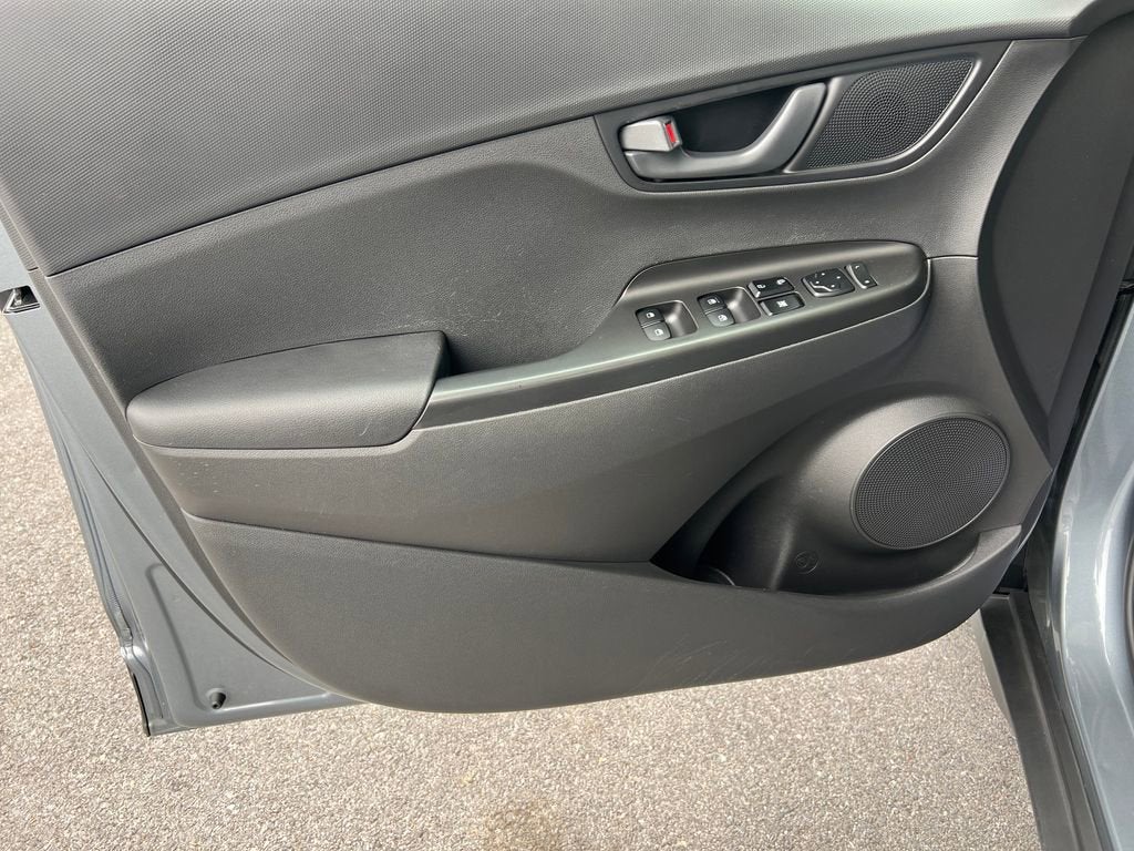 2021 Hyundai KONA SEL