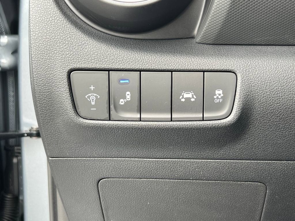2021 Hyundai KONA SEL