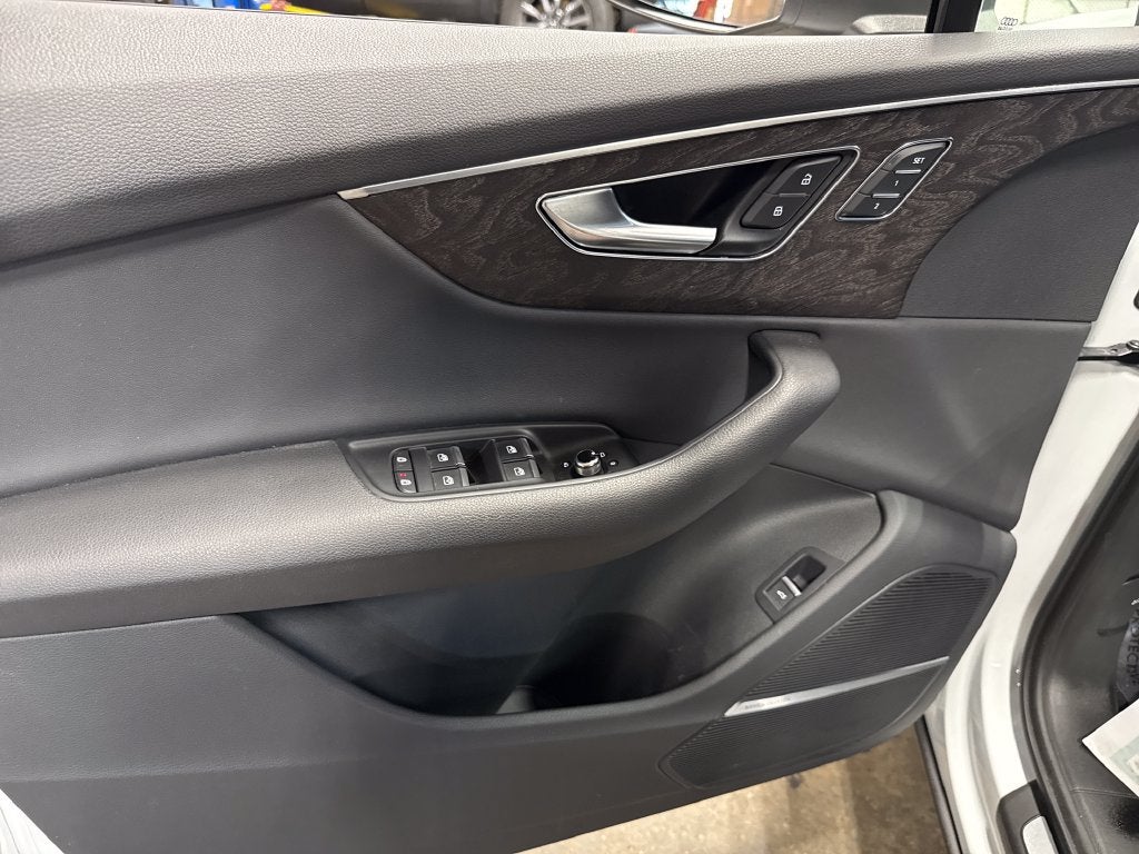 2021 Audi Q7 Premium Plus