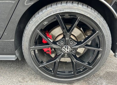 2024 Volkswagen Golf GTI 380 SE