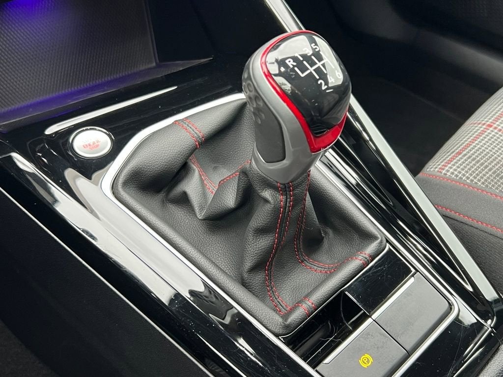 2024 Volkswagen Golf GTI 380 SE