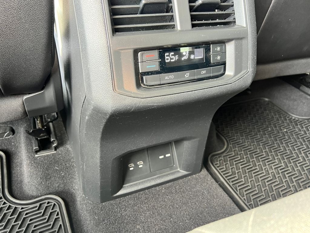 2021 Volkswagen Atlas 3.6L V6 SE w/Technology