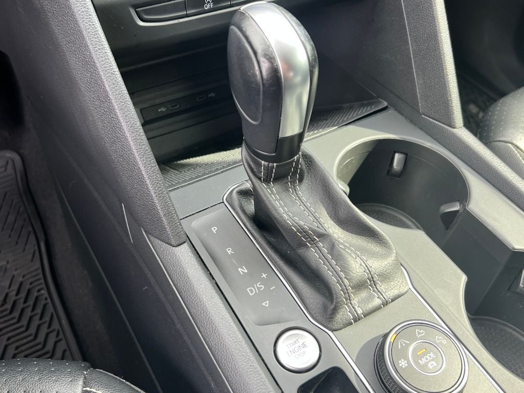 2021 Volkswagen Atlas 3.6L V6 SE w/Technology