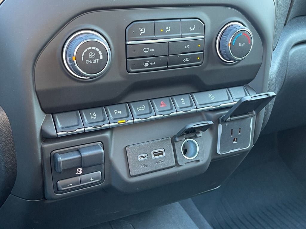 2025 Chevrolet Silverado 2500HD Custom