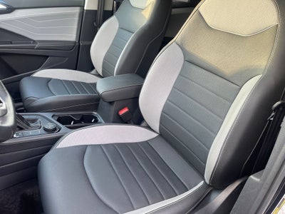 2024 Volkswagen Taos SEL